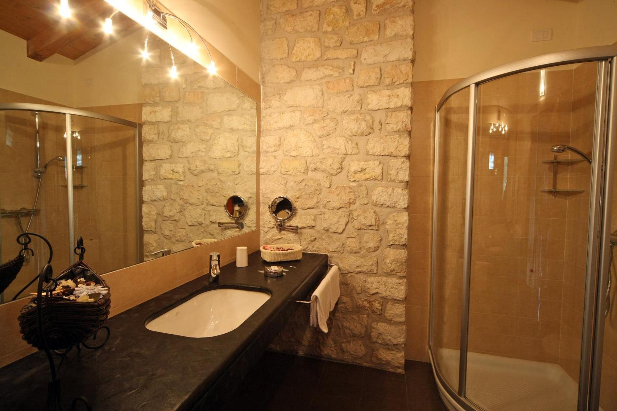 Hotel Sailing Center Malcesine Bilik gambar